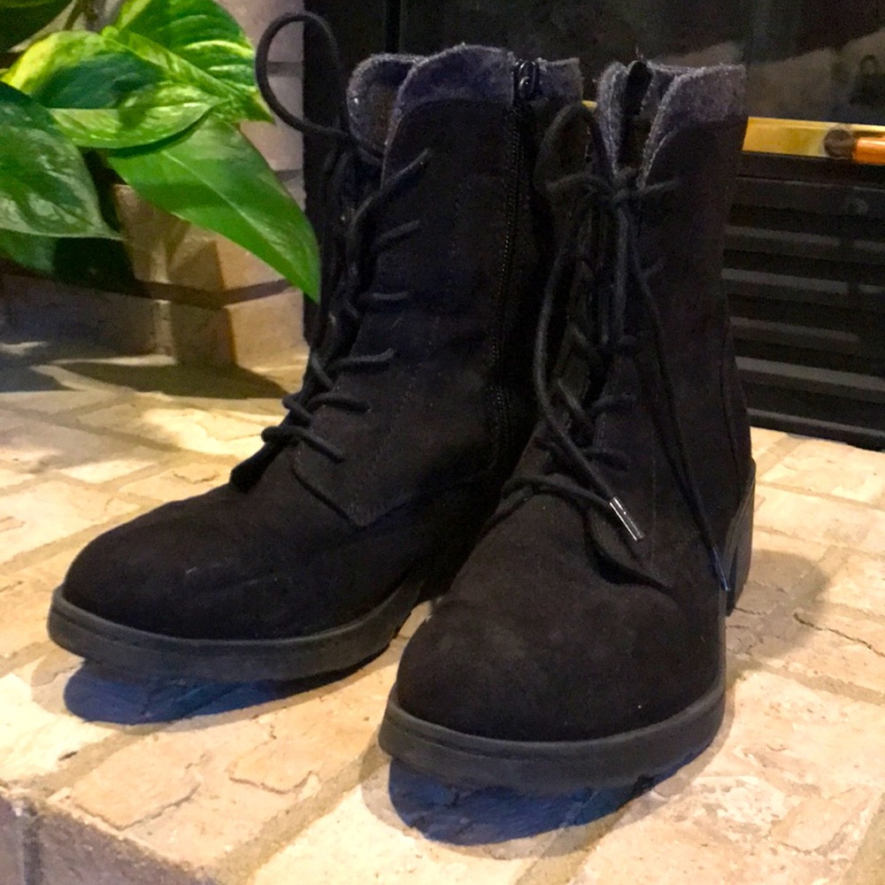 Black boots